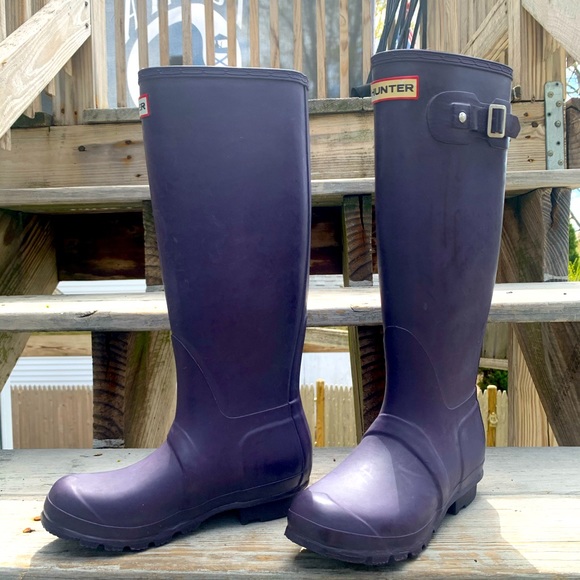 Womans size 5 HUNTER BOOTS - Picture 4 of 11